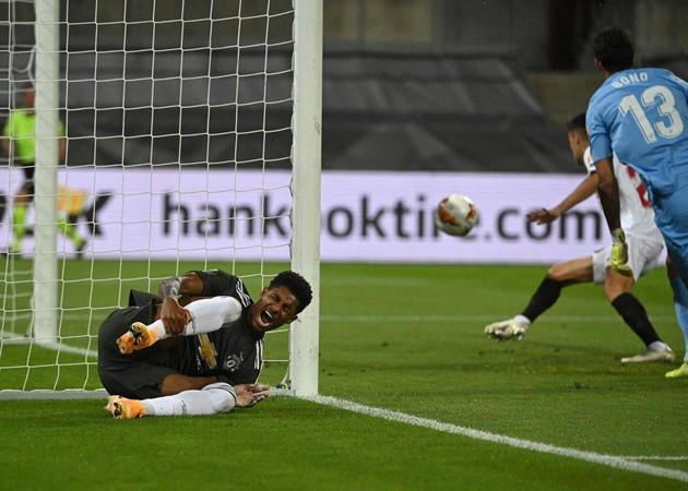 10 thống kê đặc biệt trận Man Utd 1-2 Sevilla: Hàng công thảm họa - Bóng Đá
