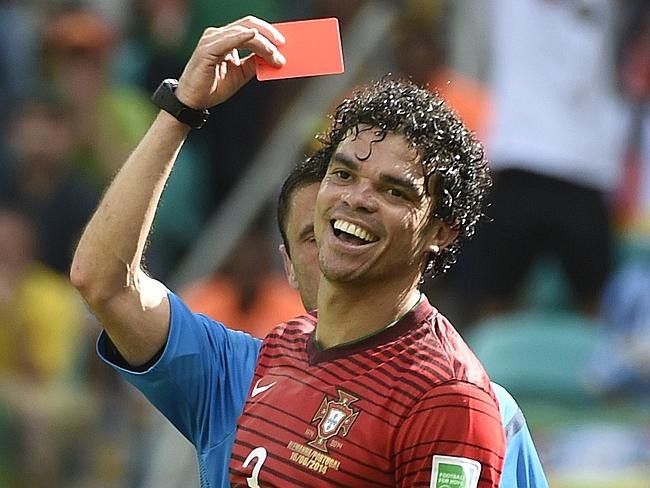 An impressive XI of players with 168 red cards between them - Bóng Đá