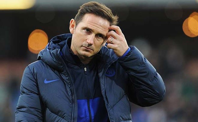 Chelsea star Callum Hudson-Odoi arrested after 4am row with glamour model while breaking lockdown as she calls ambulance - Bóng Đá