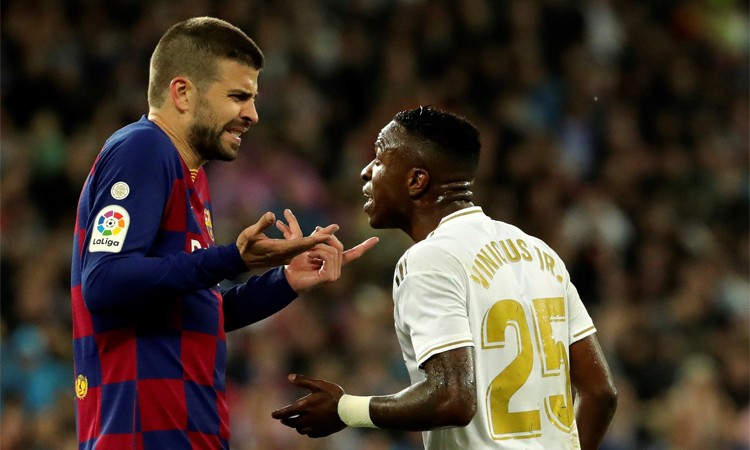 Vinicius reveals why Pique asked him if he was crazy during El Clasico - Bóng Đá