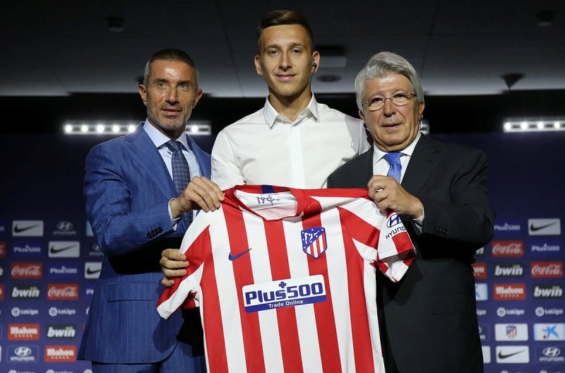 10 bản hợp đồng Atletico - Bóng Đá