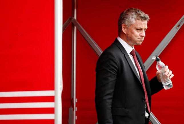Ole Gunnar Solskjaer ‘lost it’ in furious dressing room rant at Man Utd squad after Southampton draw - Bóng Đá