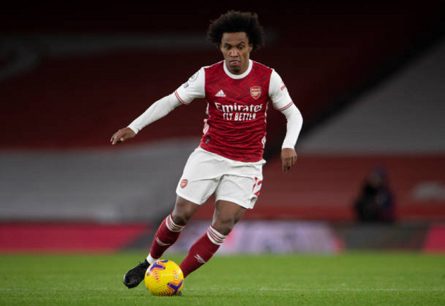 Chỉ với 4 bức ảnh, quá rõ để thấy Willian gây thất vọng lớn thế nào - Bóng Đá