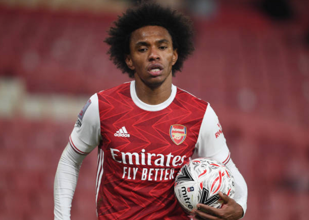 Chỉ với 4 bức ảnh, quá rõ để thấy Willian gây thất vọng lớn thế nào - Bóng Đá