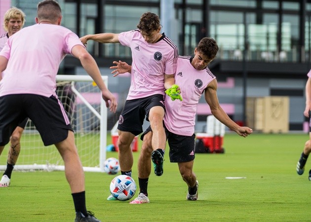2 huyền thoại Man Utd có mặt, dàn sao Inter Miami 'máu lửa' trên sân tập - Bóng Đá