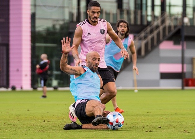 2 huyền thoại Man Utd có mặt, dàn sao Inter Miami 'máu lửa' trên sân tập - Bóng Đá