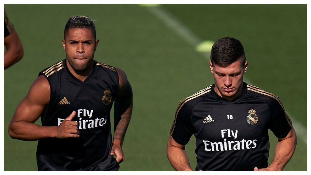 Zidane could look for goals through either Jovic or Mariano - Bóng Đá