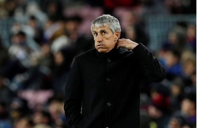 The Camp Nou turns on Rakitic - Bóng Đá