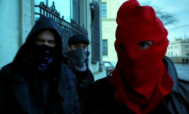 Ashley Cole attacked at home by gang of masked robbers who stole his jewellery - Bóng Đá