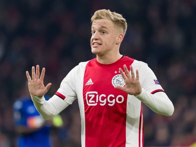Donny van de Beek set to snub Barcelona for Man United move - Bóng Đá