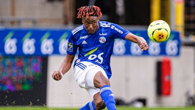 Liverpool join Chelsea in Mohamed Simakan race? - Bóng Đá