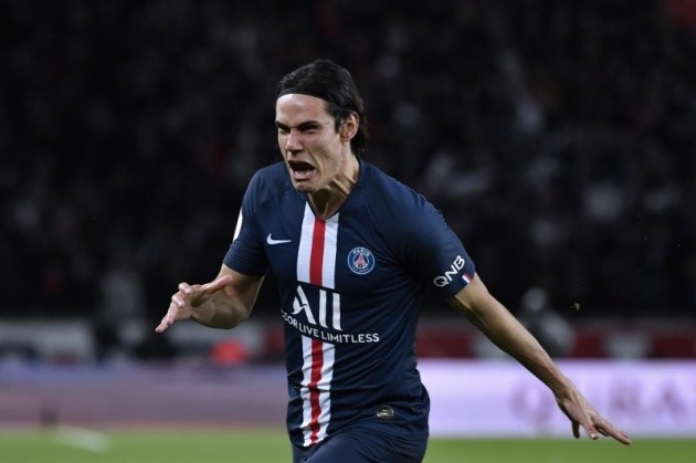 Real Madrid 'consider shock move for free agent Edinson Cavani'...  - Bóng Đá
