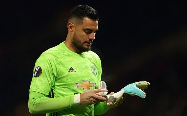 Sau Romero, Man Utd đối diện viễn cảnh mất 3 