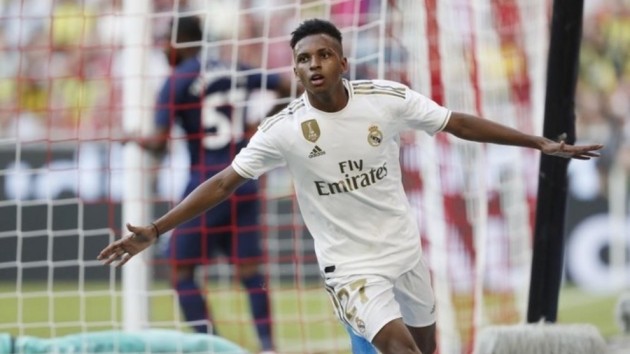 Rodrygo's return puts pressure on Asensio - Bóng Đá