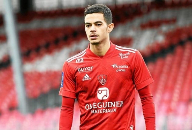 MANCHESTER UNITED, PSG KEEPING TABS ON ROMAIN FAIVRE - Bóng Đá
