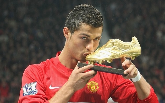 8 ngôi sao từng khoác áo Manchester United và Real Madrid - Bóng Đá