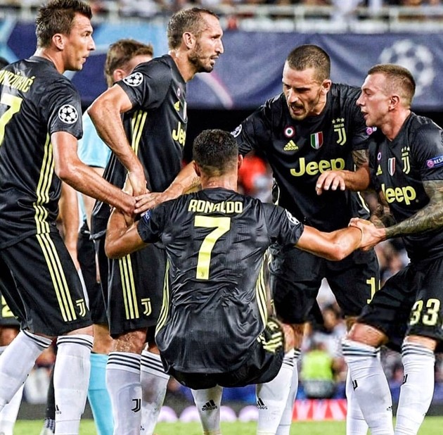 Bruno Fernandes nói đúng, Ronaldo đã lãng phí tuổi xuân cho Juventus - Bóng Đá