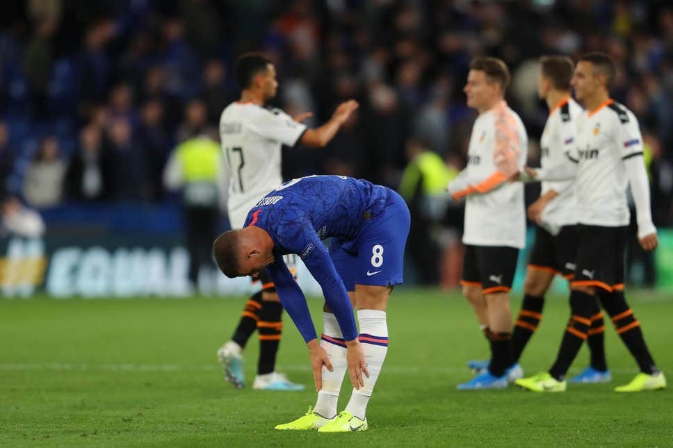 “Get out my club” – Some furious Chelsea fans demand Ross Barkley’s head - Bóng Đá