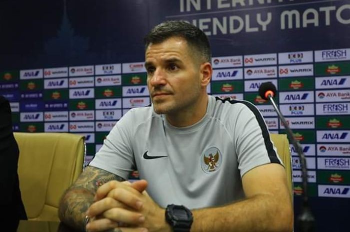 LĐBĐ Indonesia lên tiếng về tương lai của cựu HLV Long An trước trận gặp ĐT Việt Nam - Bóng Đá