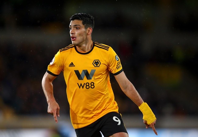 Raul Jimenez reacts to Man Utd & Arsenal transfer talk as Mexican striker outlines future plans - Bóng Đá