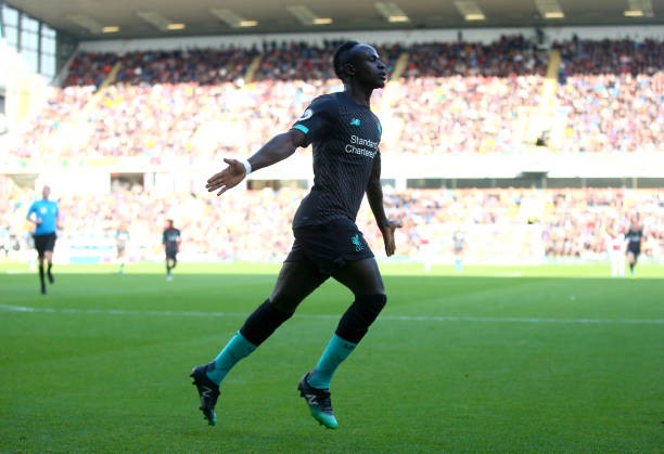 Dù đội nhà thắng trận, Mane vẫn tỏ ra ức chế tột độ với Salah - Bóng Đá