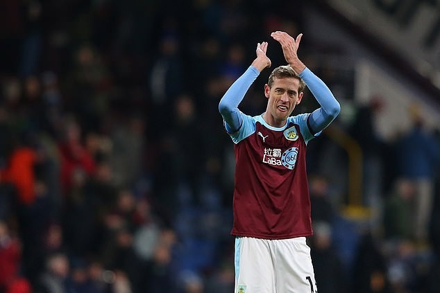 Tạm biệt 'sếu vườn' Peter Crouch - cầu thủ trăm năm có một của Premier League - Bóng Đá