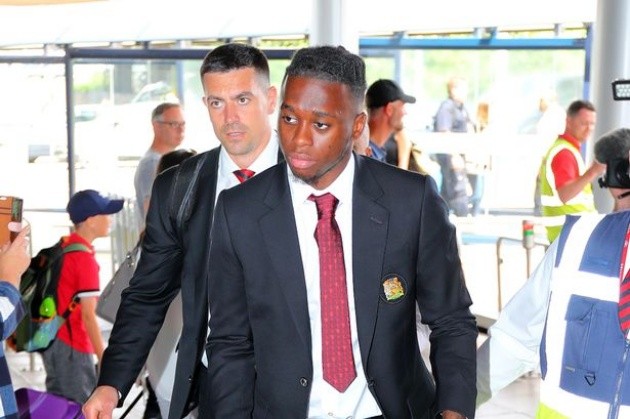 Ảnh Man Utd hành quân sang Úc - Bóng Đá