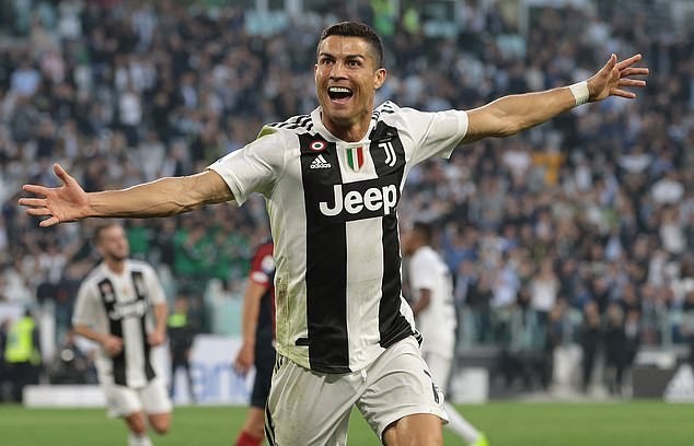 Sarri lên kế hoạch khủng, biến Ronaldo thành cỗ máy ghi 30 bàn/mùa - Bóng Đá