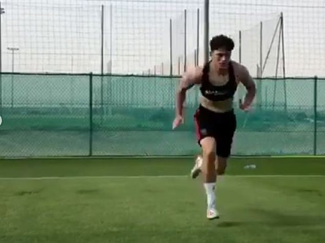 Ảnh Daniel James đi mua sắm - Bóng Đá