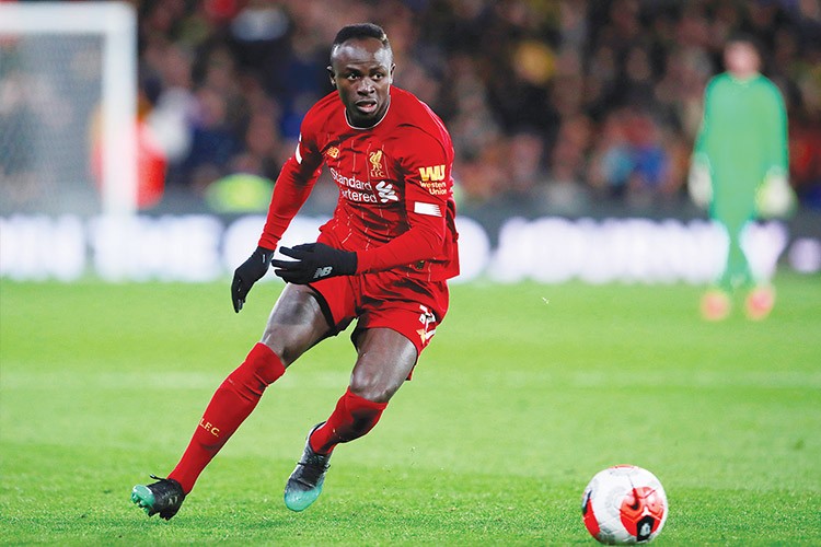 The Express are reporting that Liverpool are set to offer Sadio Mane a contact extension, and increase in salary. - Bóng Đá