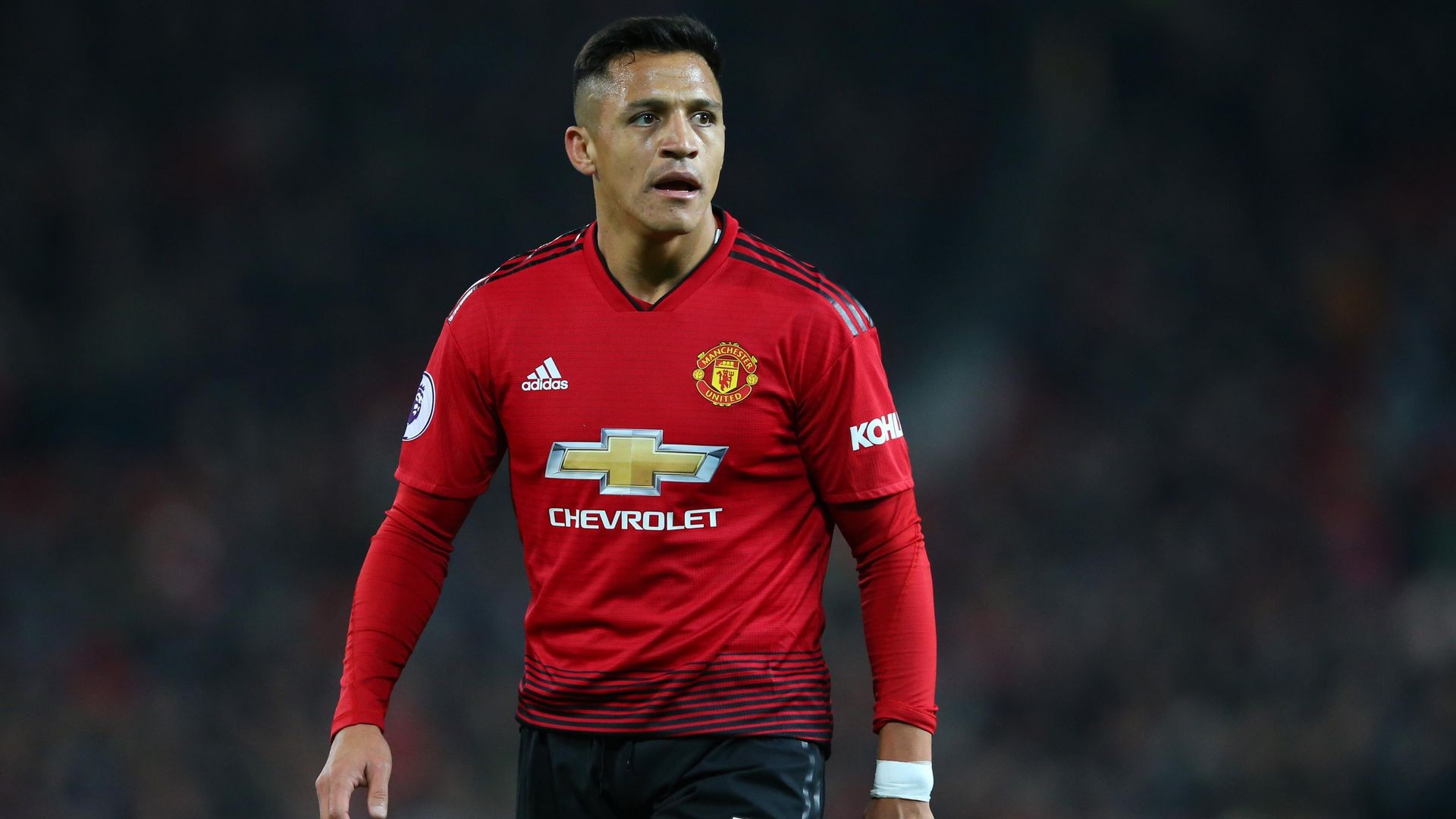 'When I play for my country, I'm always happy': Sanchez fires Chile to Copa quarters - Bóng Đá