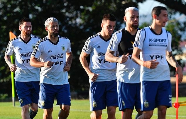 Ảnh tập Brazil + Argentina - Bóng Đá