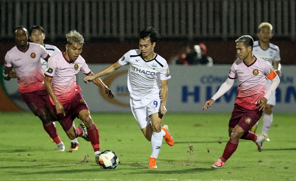 Lạ lùng HAGL: Đá mãi vẫn không thoát cuộc chiến trụ hạng V-League - Bóng Đá
