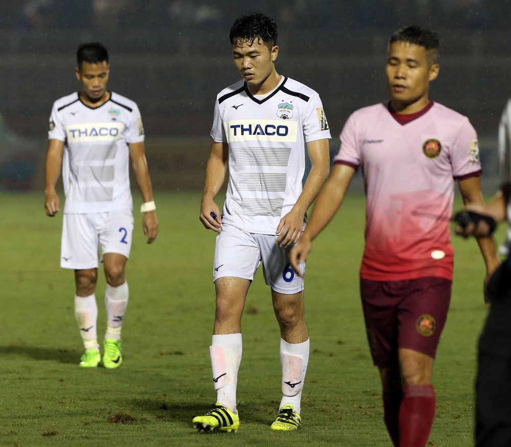  Phong độ tệ hại, HAGL 