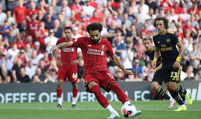 'Đó rõ ràng là 1 quả penalty. Trọng tài chỉ đứng cách đó 5m' - Bóng Đá