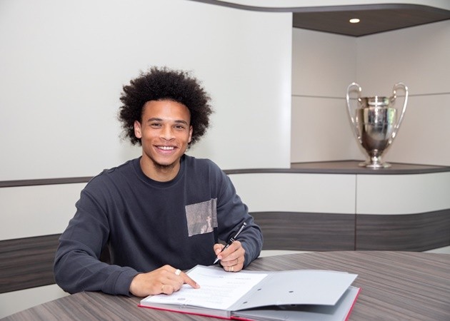 Từ Hakimi đến Arthur: 10 thương vụ 'đặc biệt' đã hoàn tất tại châu Âu - Bóng Đá