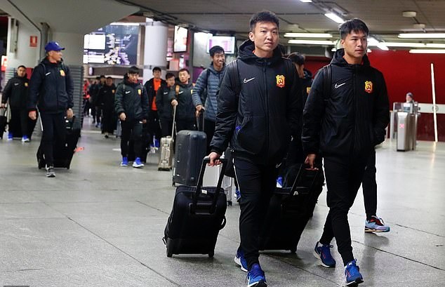 Real Madrid mời đội bóng Vũ Hán dự khán trận El Clasico - Bóng Đá