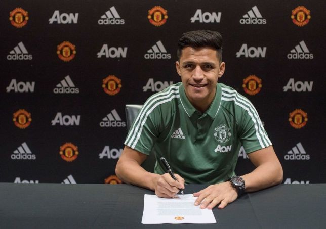 Alexis Sanchez 'unlikely to leave Manchester United this summer' - Bóng Đá
