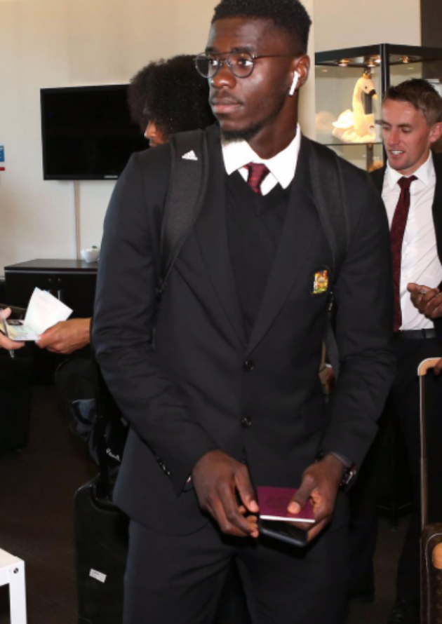Không đi du đấu, Pogba dọn sẵn hành lý sang Real? - Bóng Đá