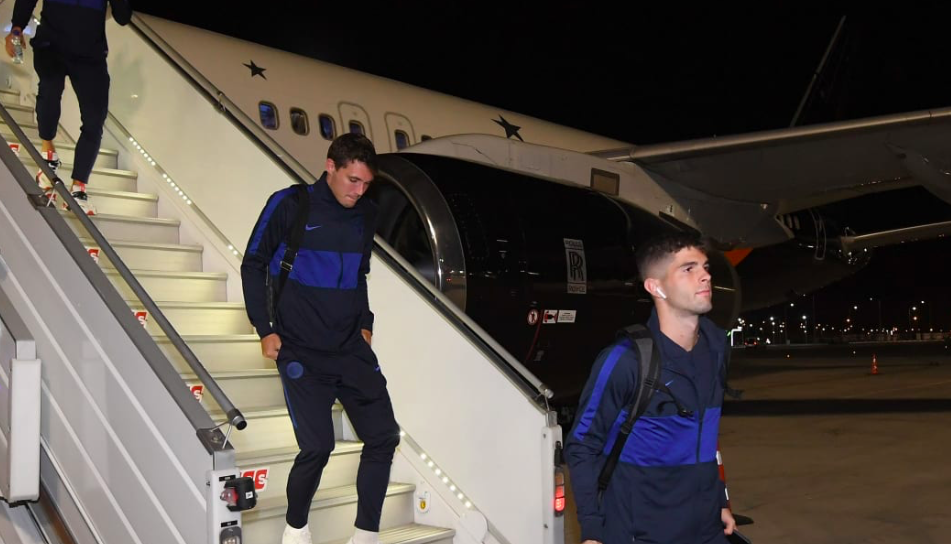 Ảnh Chelsea hành quân đi đấu Siêu cúp - Bóng Đá