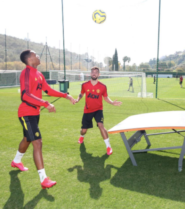 Ảnh tập Man United - Bóng Đá
