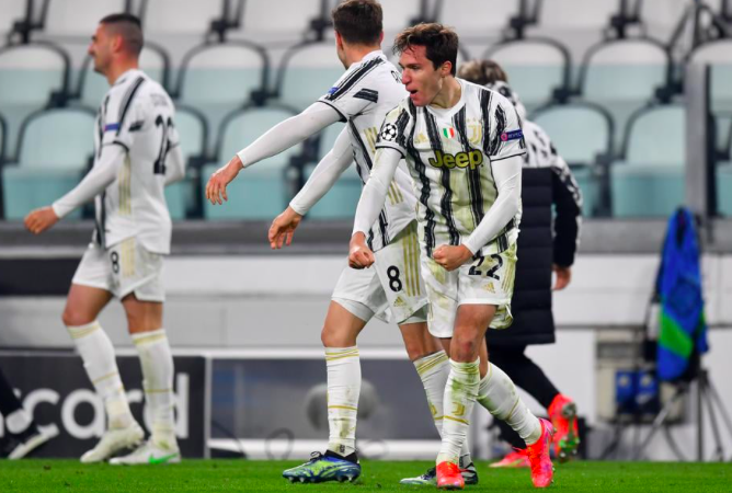 Ronaldo lập poker, Juventus hủy diệt Porto - Bóng Đá