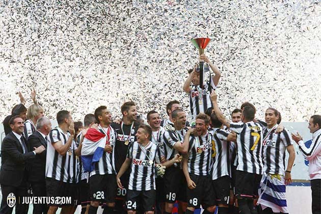 Khai màn gặp Parma, CĐV Juventus nhớ về kỷ niệm đẹp 8 năm trước - Bóng Đá