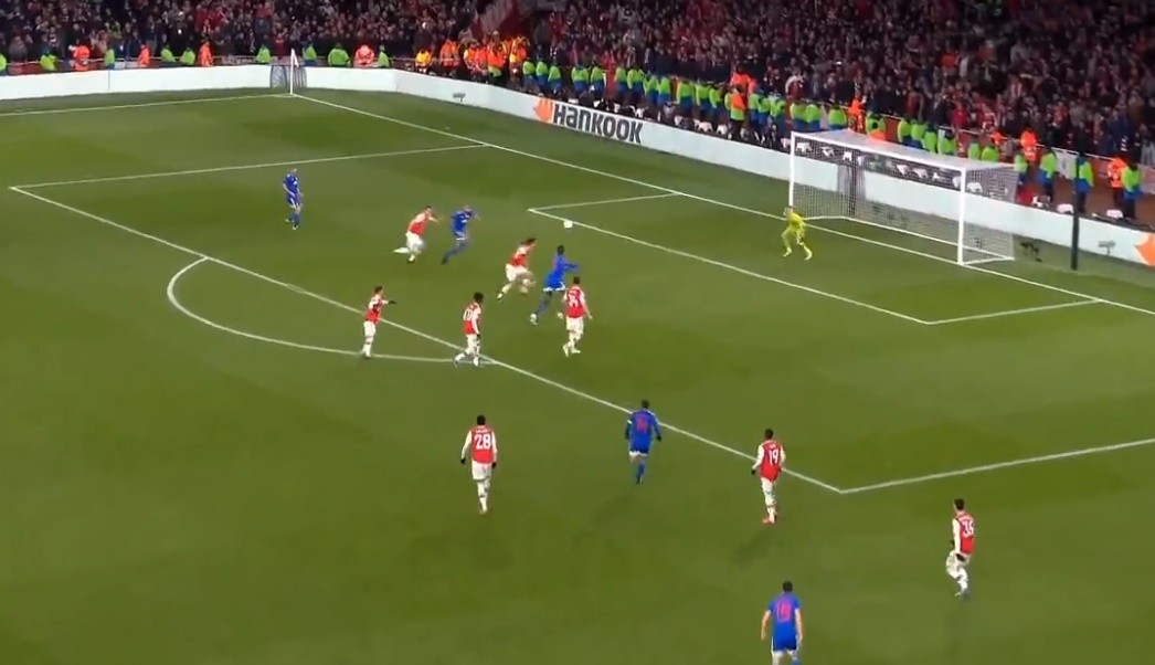 Lại 'diễn hài', Luiz và Mustafi lấy hết nước mắt fan Arsenal - Bóng Đá