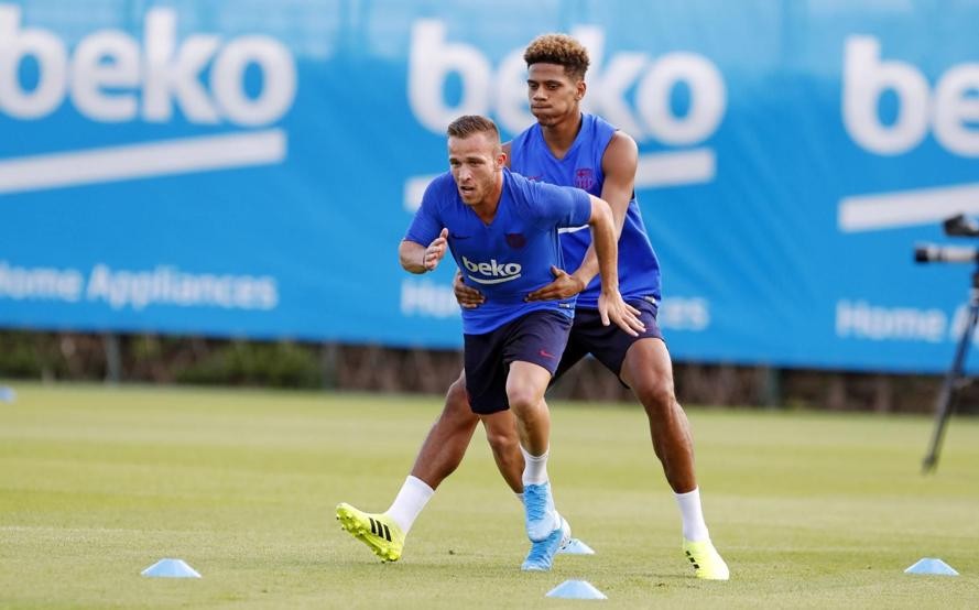 Barca tập - Bóng Đá