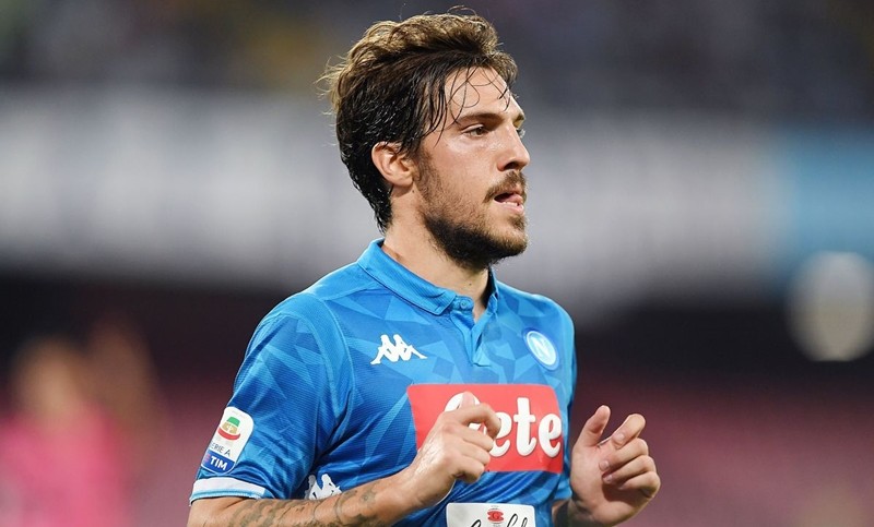 Bộ đôi của Napoli hẹn hò ở đảo Sardegna - Bóng Đá