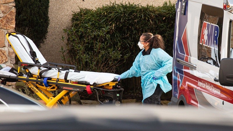 Khán giả tụ tập ngoài sân Valencia - Bóng Đá