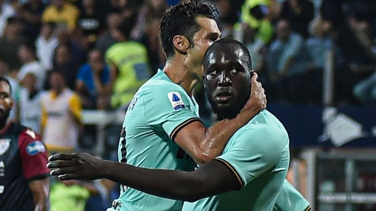 Romelu Lukaku is subjected to vile racist abuse by Cagliari - Bóng Đá