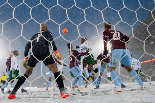 A referee’s eyebrows literally froze during the coldest game in MLS history - Bóng Đá