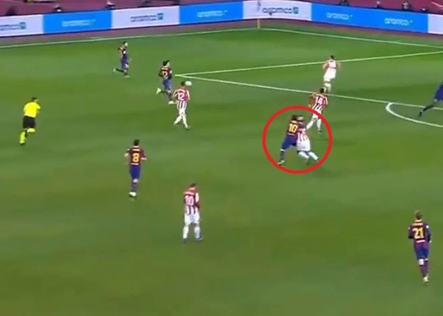 Ronald Koeman defends Lionel Messi after red card  - Bóng Đá